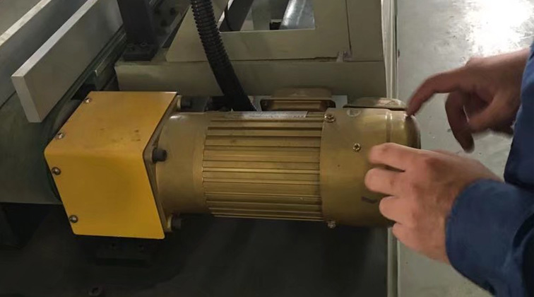 減速機(jī)與調(diào)速機(jī)有什么區(qū)別？